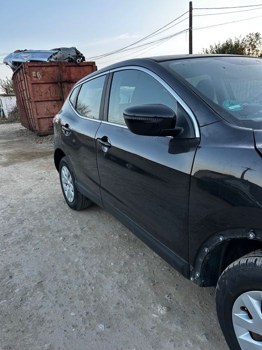 Aripă stânga față Nissan Qashqai J11 2015