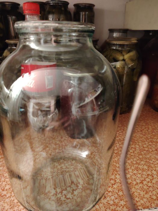 Продам. Банки 3. литровые