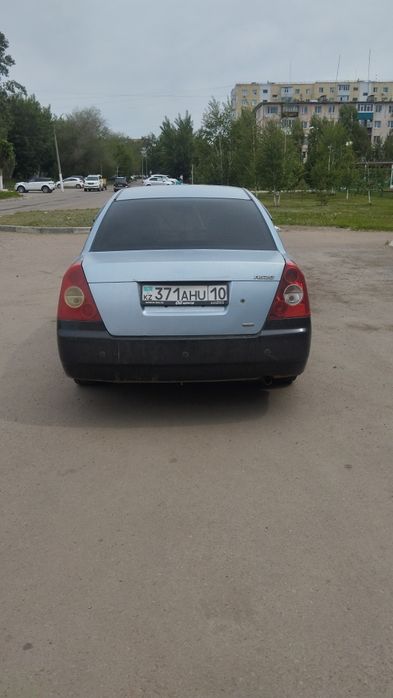 Продам автомобиль Черри фора