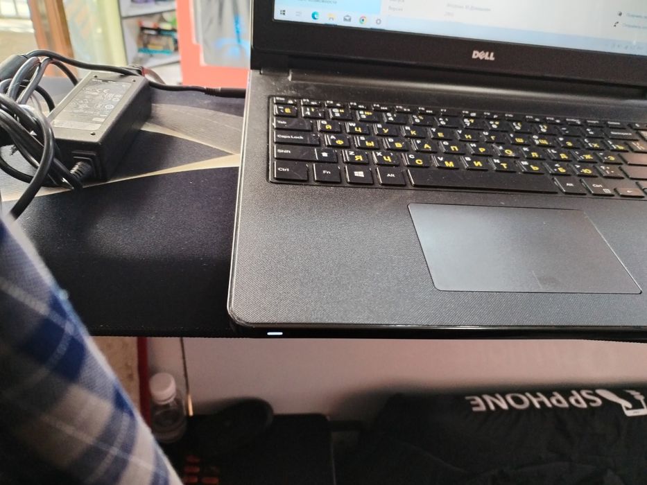 Noutbuk sotiladi Dell