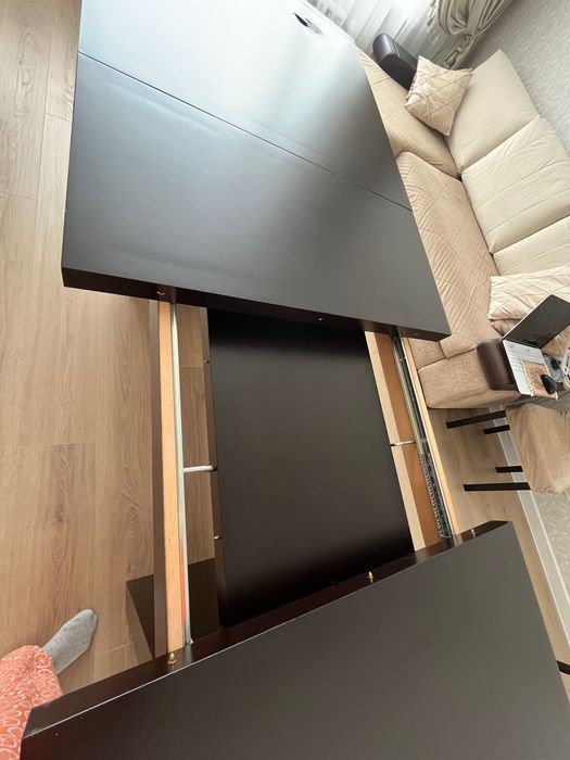 Продам стол и 6 стульев б/у