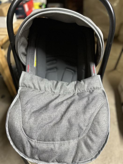 Автолюлька детская