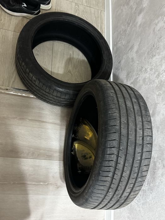 225/40/18 шины 2 шт