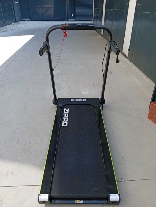 ZIPRO lightweight, portable treadmill