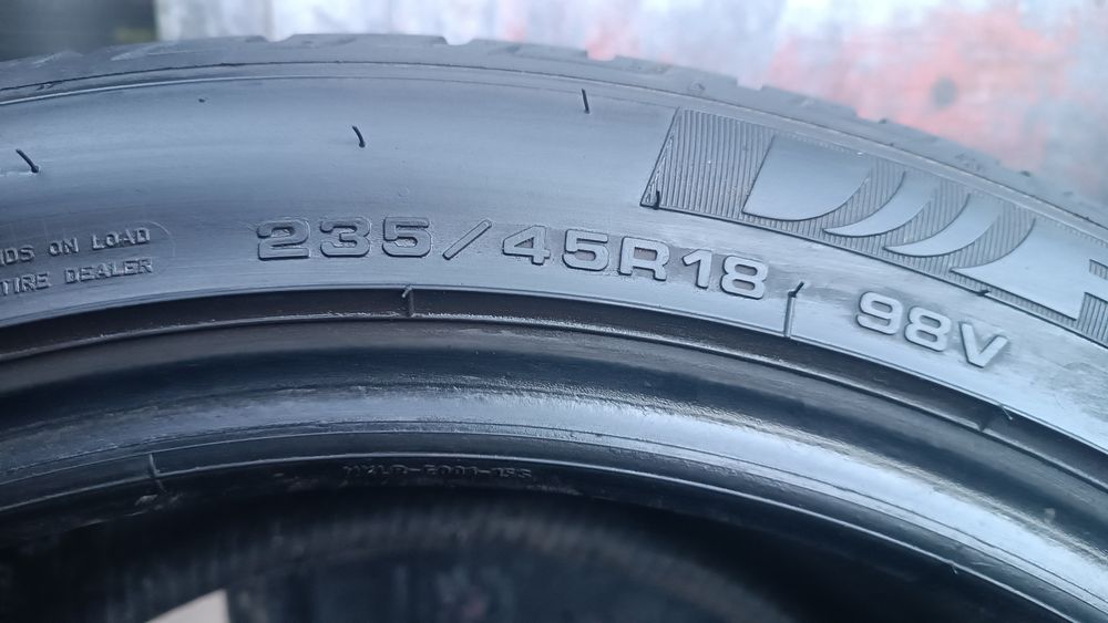 235/45/18 Fulda Дот 2122