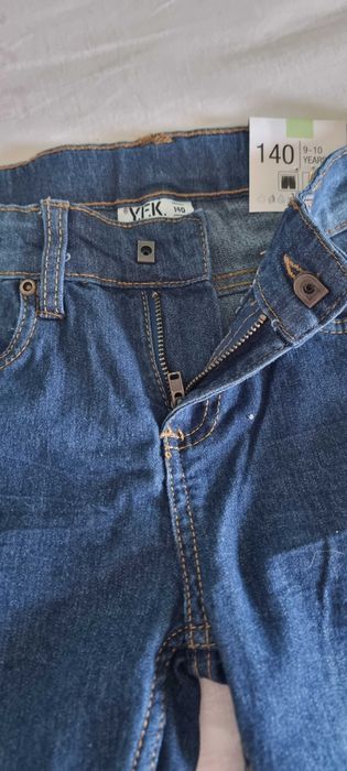 Дънки за момиче размер 140