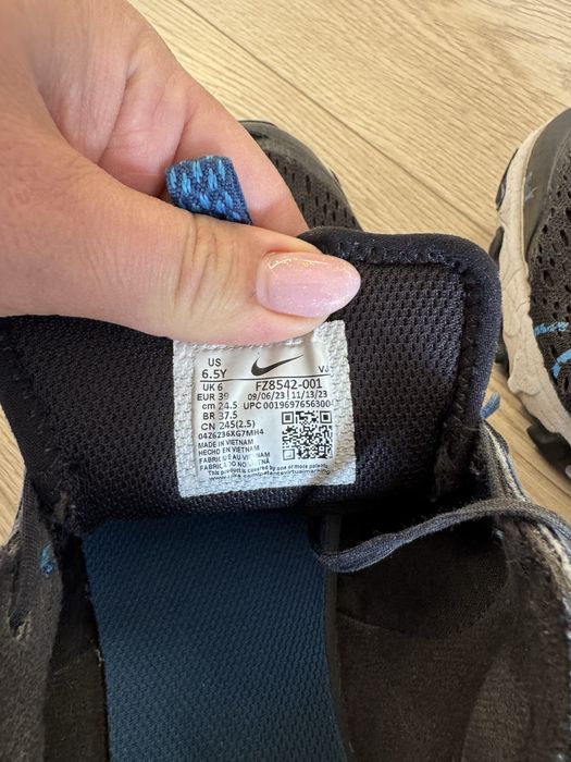 Маратонки Nike 39 номер