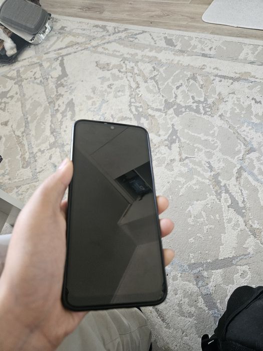 Продам или обменяю хонор х6Б