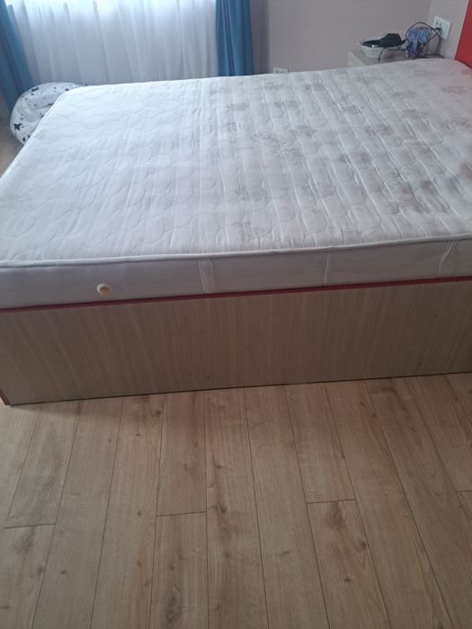 Pat cu saltea 1600 l 2000 L