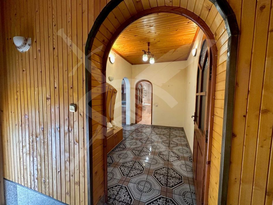 Продава се Промишлена сграда в Стамболийски - 1360 кв.м за 129 €/кв.м - Снимка #3