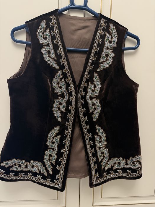 Кажекей, кәжекей, жилетка