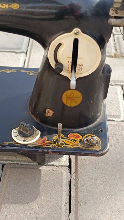 Швейная машинка. В рабочем состоянии