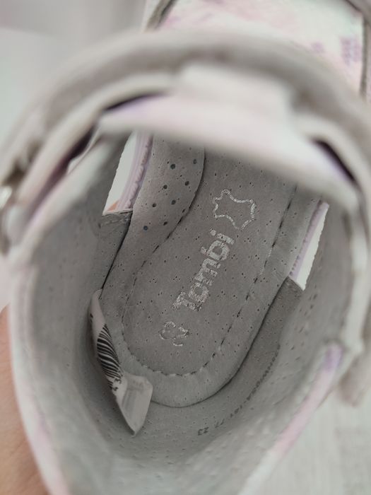 Сандали на девочку