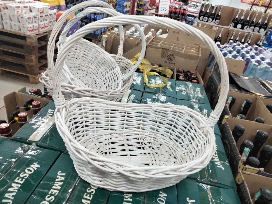 Продам корзину для подарков