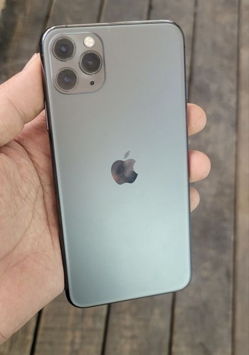 iPhone 11 Pro Max 512GB в идеале