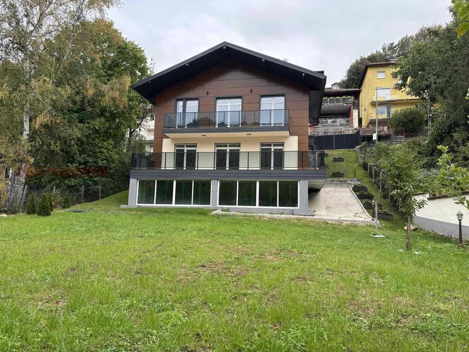 Продава се Къща в с. Владая, Област София-град - 285 кв.м за 2278 €/кв.м - Снимка #3