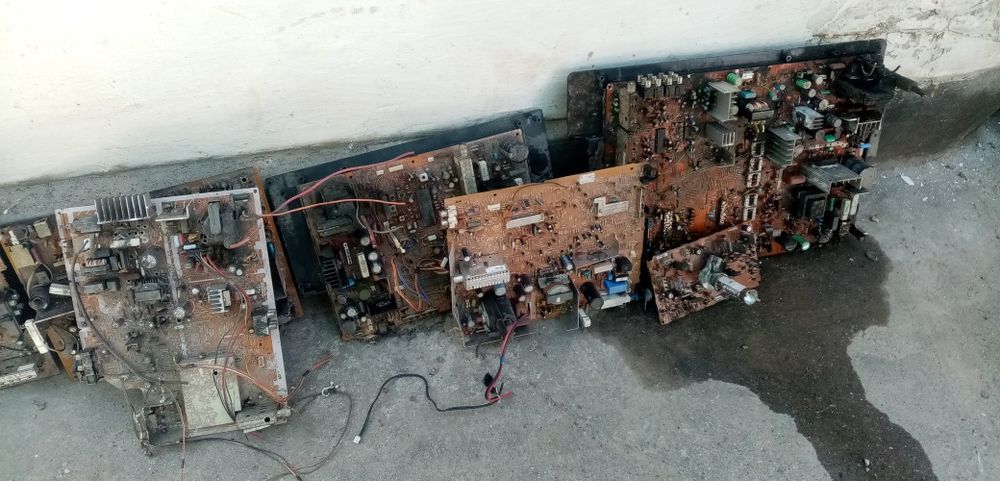 Продаю платы от тв