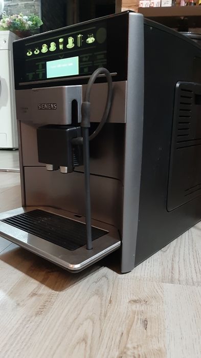 Кафе машина Siemens EQ.6 Plus100