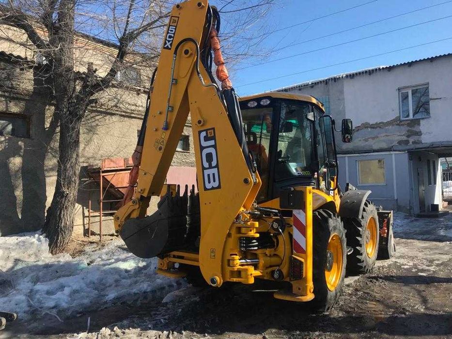 Услуги экскаватор-погрузчик JCB 5CX