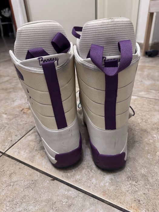 boots snowboard 38