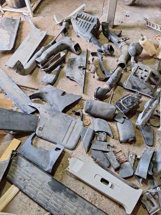 Продам запчасти на Хайлюкс,