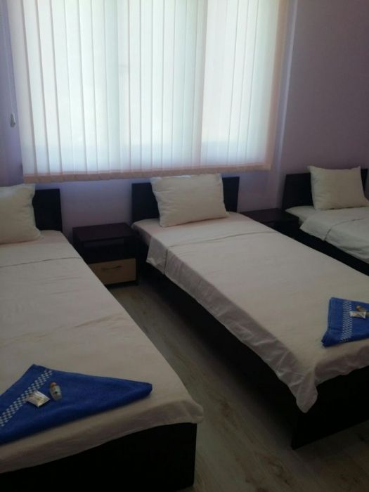 Нощувки - център - бул. Ал. Стамболийски “ Скай Хостел "   * КЛИМАТИК*