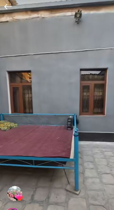 Ховли сотилади..