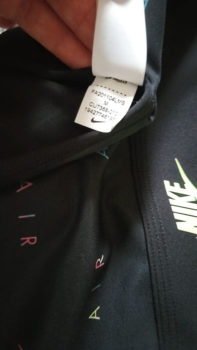 Haine de sport femei.