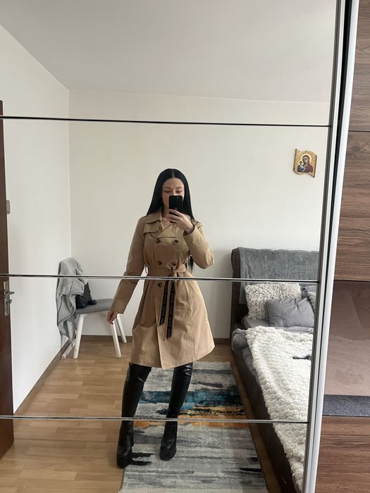 Trench coat GUESS