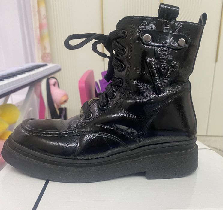 Продам детские зимние сапоги