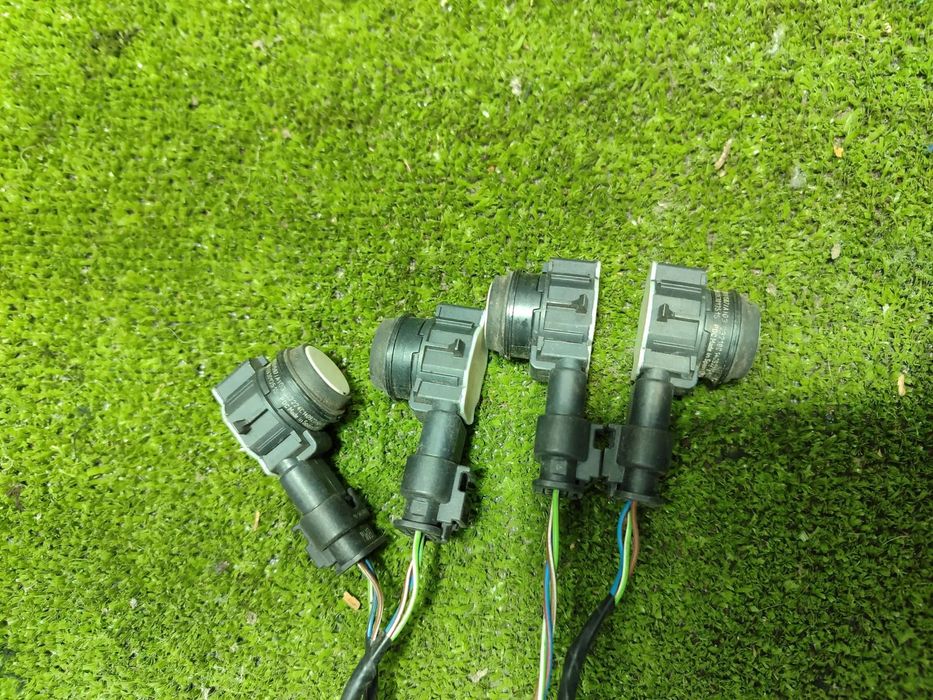SENZORI PARCARE SPATE (4 BUC.) BMW SERIA 1 F20 F21 / BMW SERIA 3 F30 F31 2012-2019 COD OEM 9261587 / 9261587AI03 / 0263013515