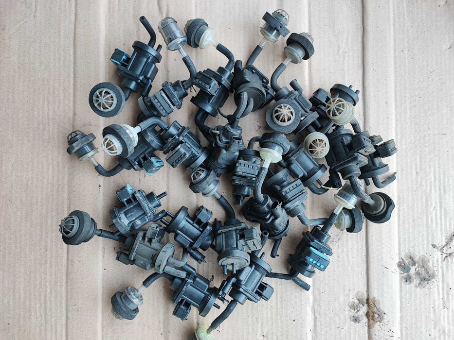 Вакууми, вакуум клапани и вакуум за централно и седалки от Мерцедес