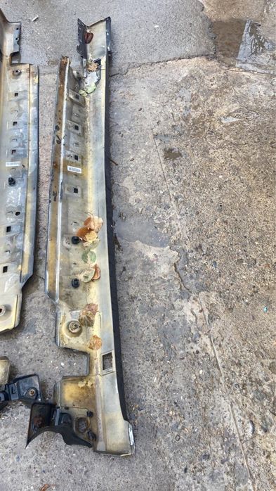 Мерседес 210 порог