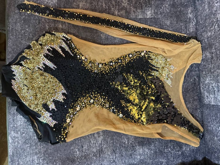 Продаю купальники