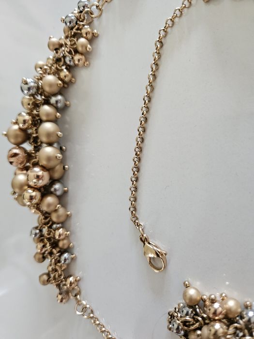 Продавам дамски комплект