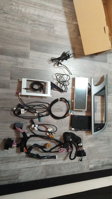 VAND URGENT!!! Moddul carplay cu navigatie Audi A4 B8/A5/Q5