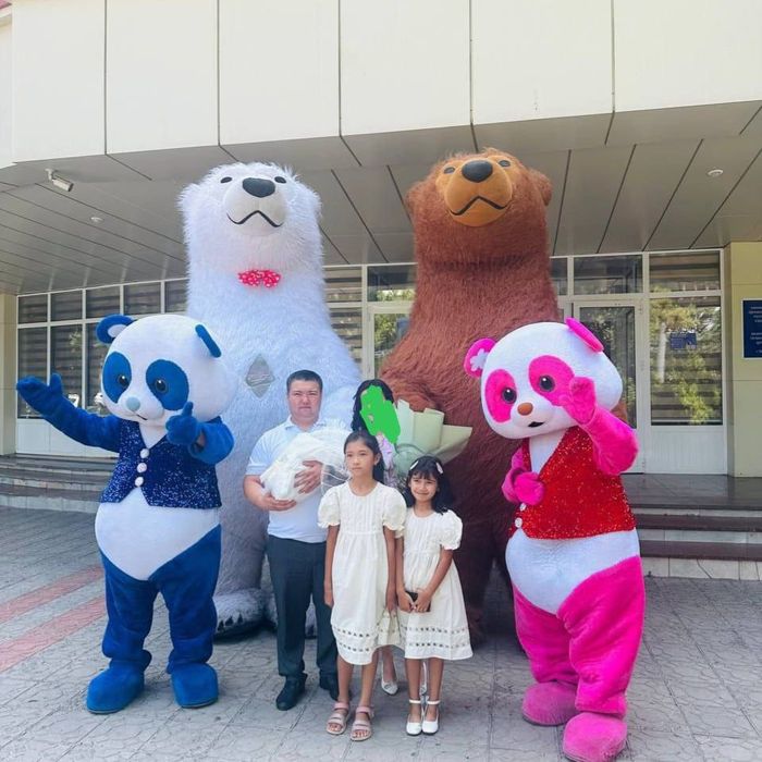 Ayiqlar Animatorlar xizmati Toshkent Teddi shou oformileniya shar