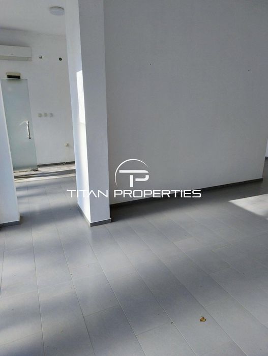 Дава се под наем Магазин в Пловдив, Гагарин - 36 кв.м за 275 € - Снимка #3