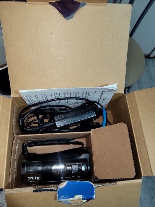 Продам видеокамеру панасоник