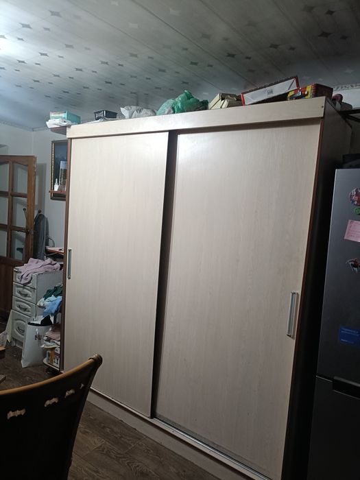 Продам шкаф бу высокий