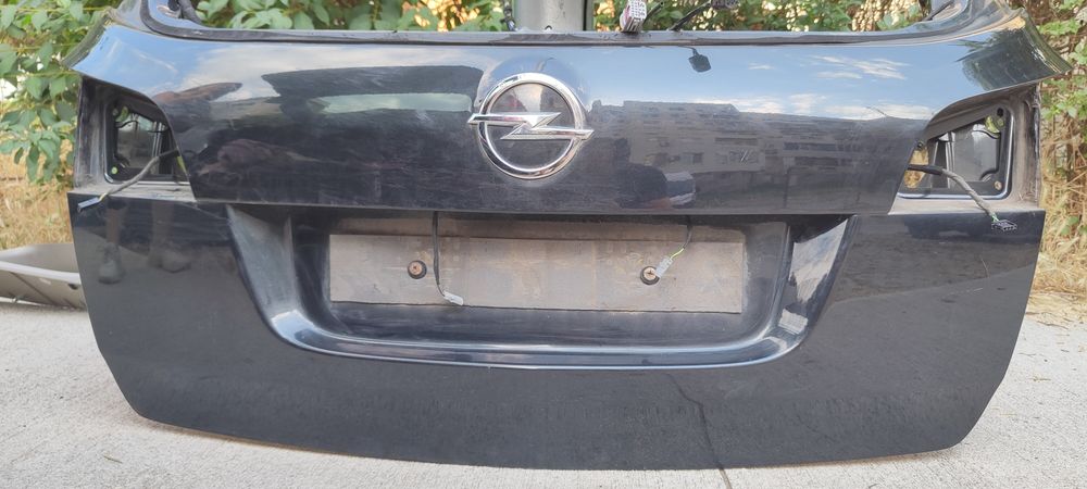 Врата багажник Opel Astra J 2012 Комби