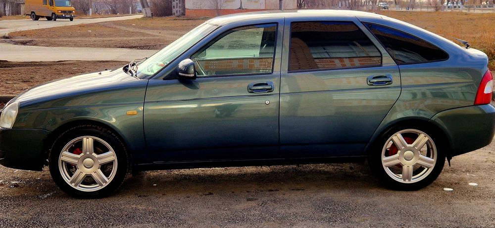 Приора 2010 год.