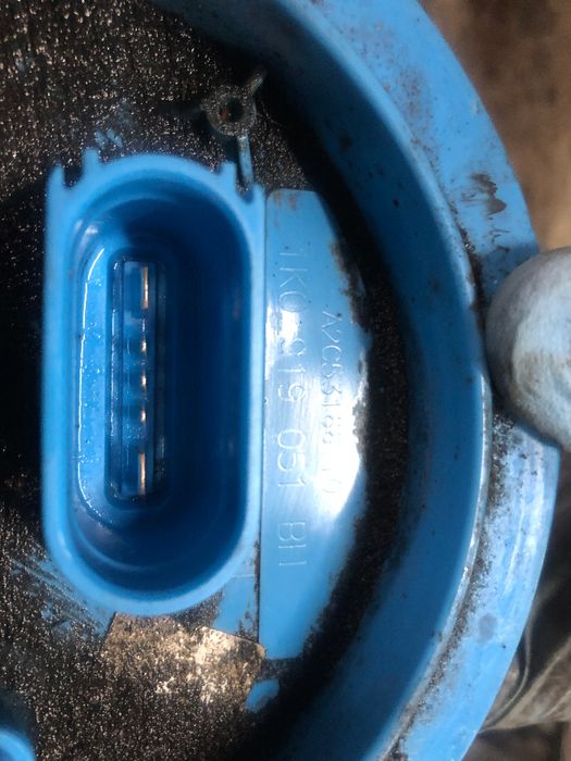 помпа в резервоара голф 5 1.6 fsi