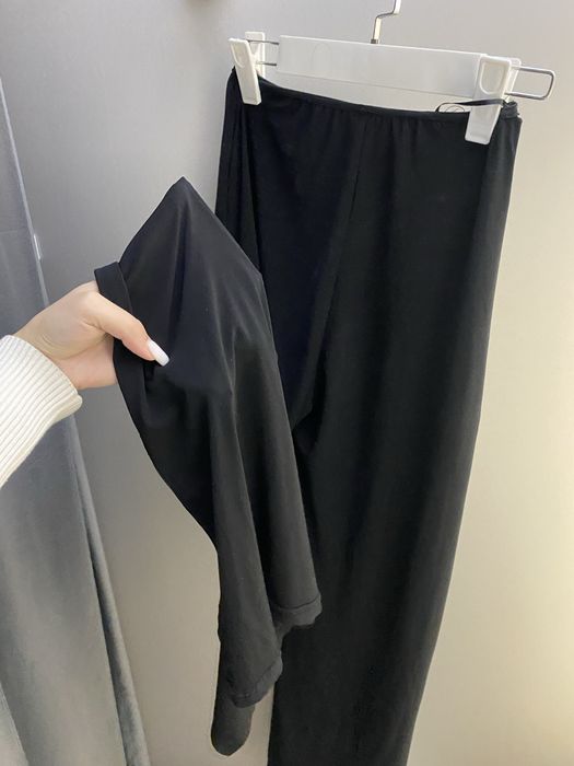 Штаны с разрезами