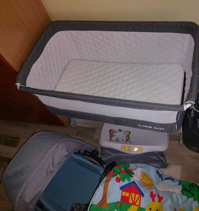 Vând pătuț în stare foarte bună