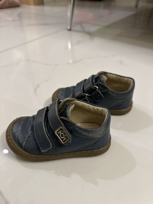 Детски обувки колев и колев