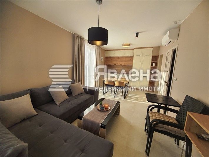 Продава се Двустаен апартамент в Ахтопол - 69 кв.м за 1885 €/кв.м - Снимка #2