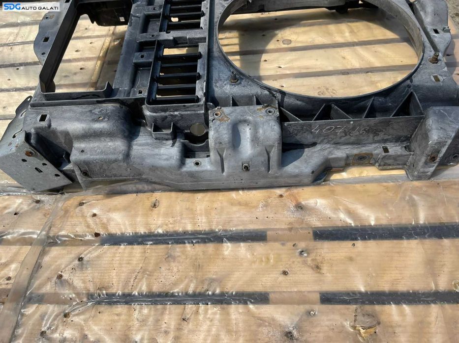 Trager Tragher Panou Frontal Calandru Peugeot 407 1.6 HDI 2004 - 2010 Cod 9646474780
