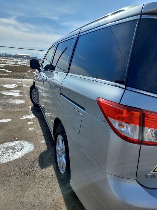 Ниссан куэст миневен