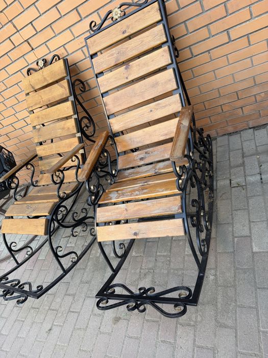 Продам кресло качалка